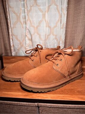 UGG Men's Neumel Suede Chukka